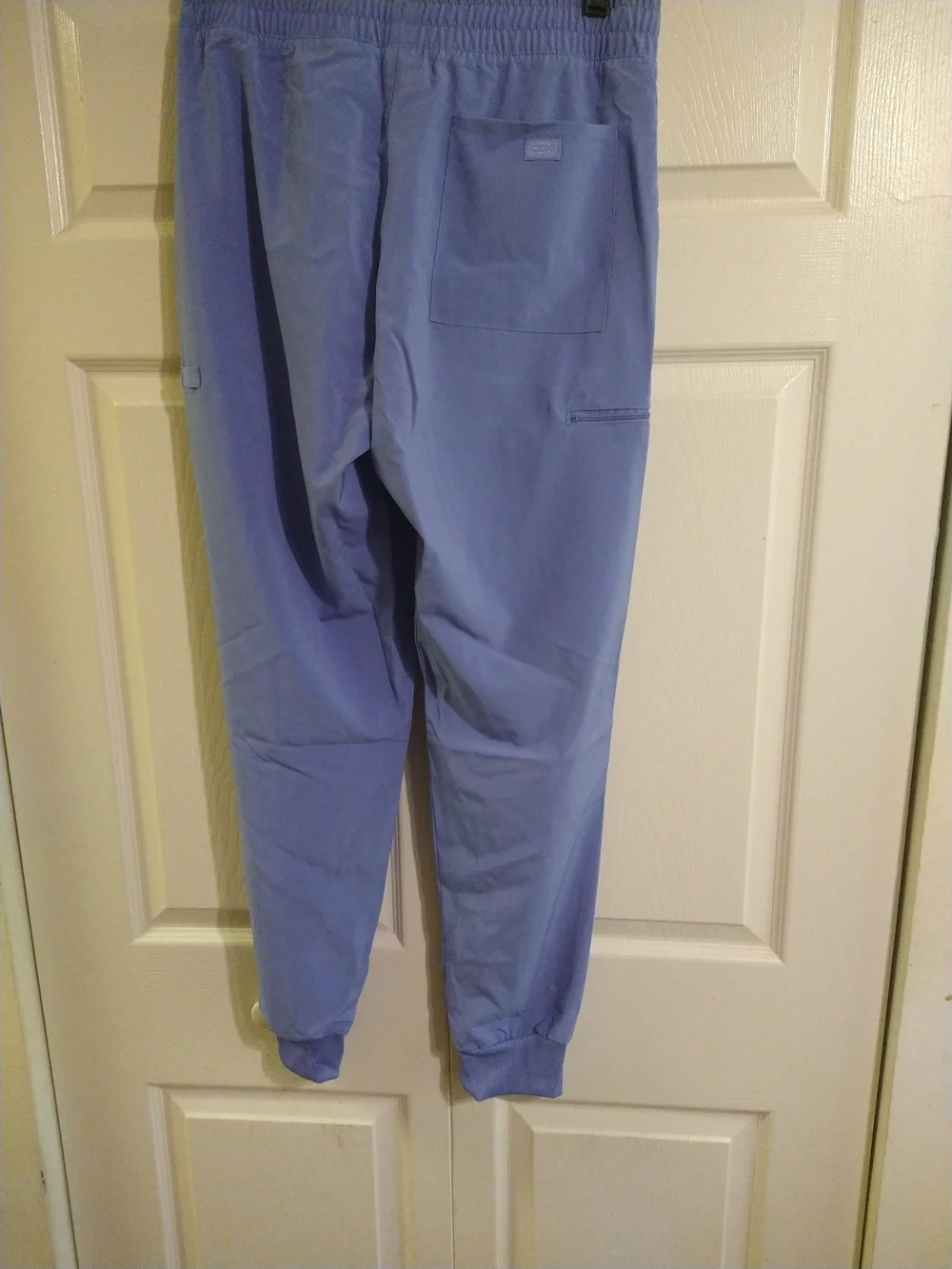 Men's Scrub Pants Lightweight Elastic-Waist Shorts in Lavender Blue